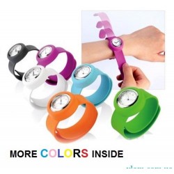 Для ребенка наручные кварцевые часы More Colors Inside